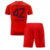 Echipament fotbal Bayern Munich Jamal Musiala #42 Tricou Acasa 2024-25 pentru copii maneca scurta (+ Pantaloni scurti)